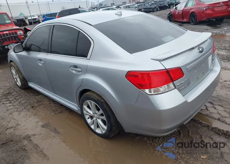 2013 Subaru Legacy 3.6R Limited z USA, uszkodzony, nr VIN 4S3BMDL63D2003229